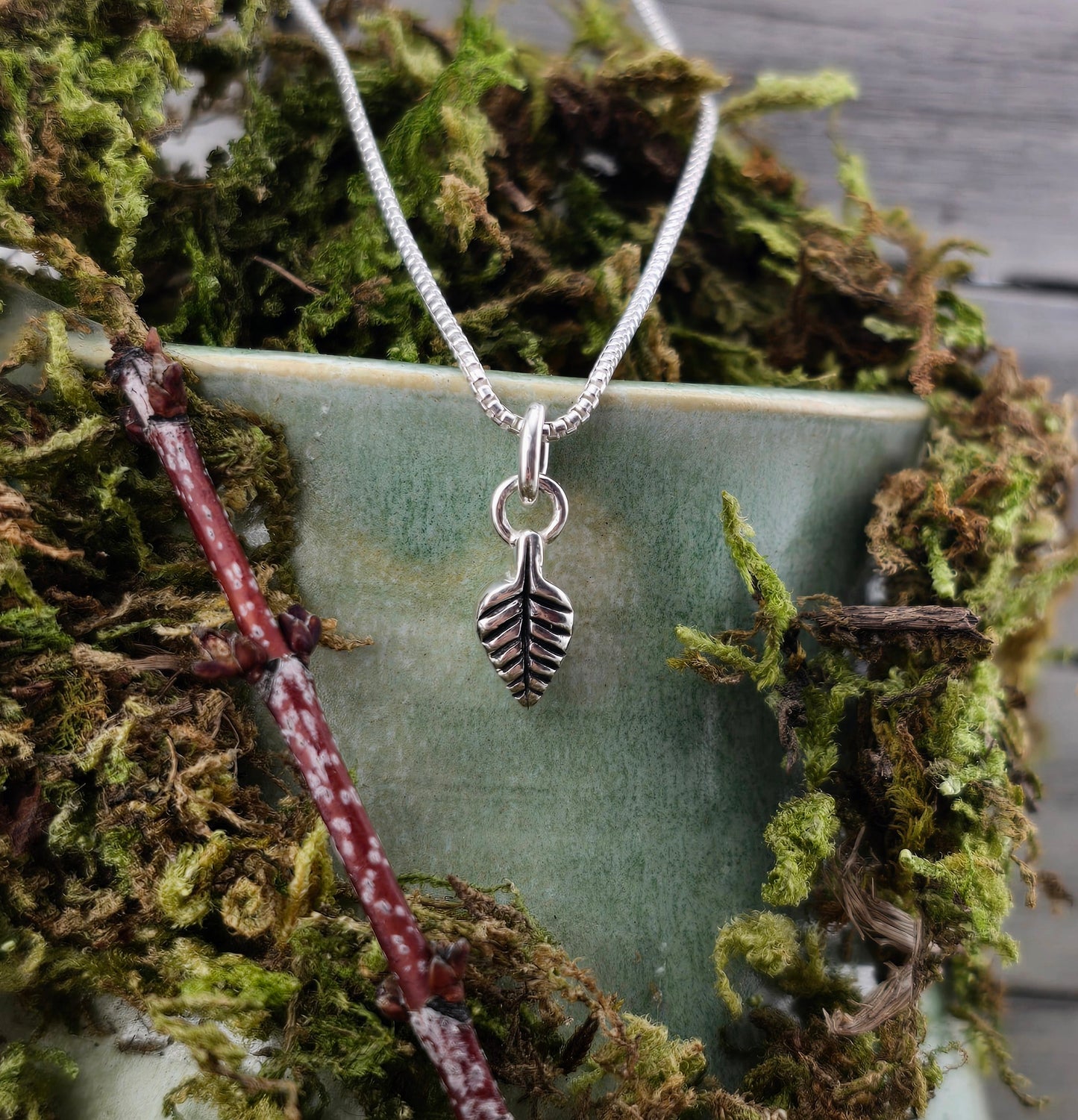 Dainty Timeless Leaf Pendant
