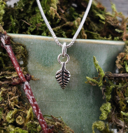 Dainty Timeless Leaf Pendant